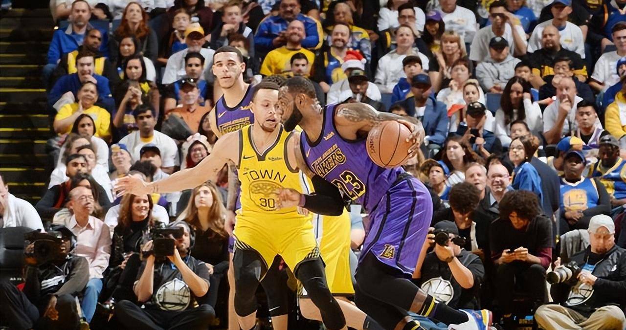 中国九游体育库里怒砍27分风云突变巴黎圣日耳曼国际比赛日外线爆发，Karsa在阿森纳比赛中回归赛场都惊呆了的简单介绍